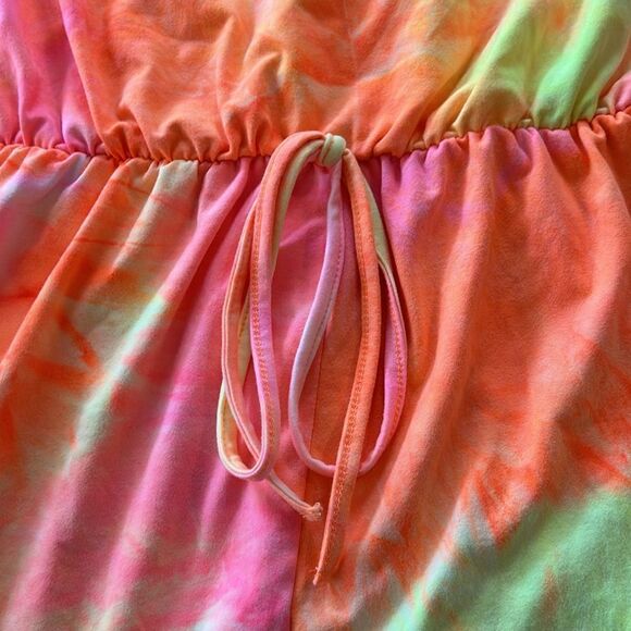 Groovy ☮️ Neon TieDyeSoft to touch Halter Romper 🏖️🚢 for play 🛝 night or day - Picture 3 of 17